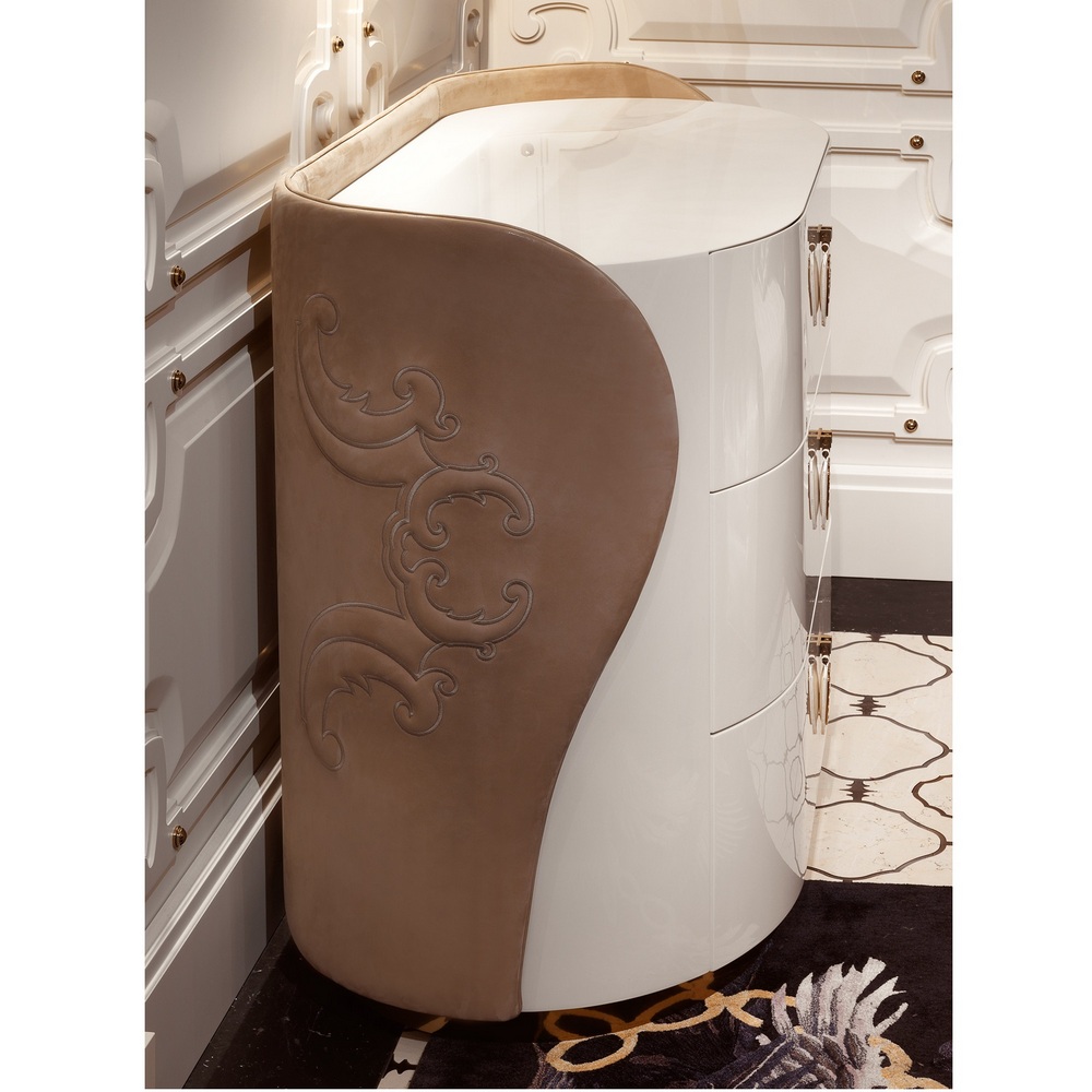 ALICE CHEST20OF20DRAWERS 01