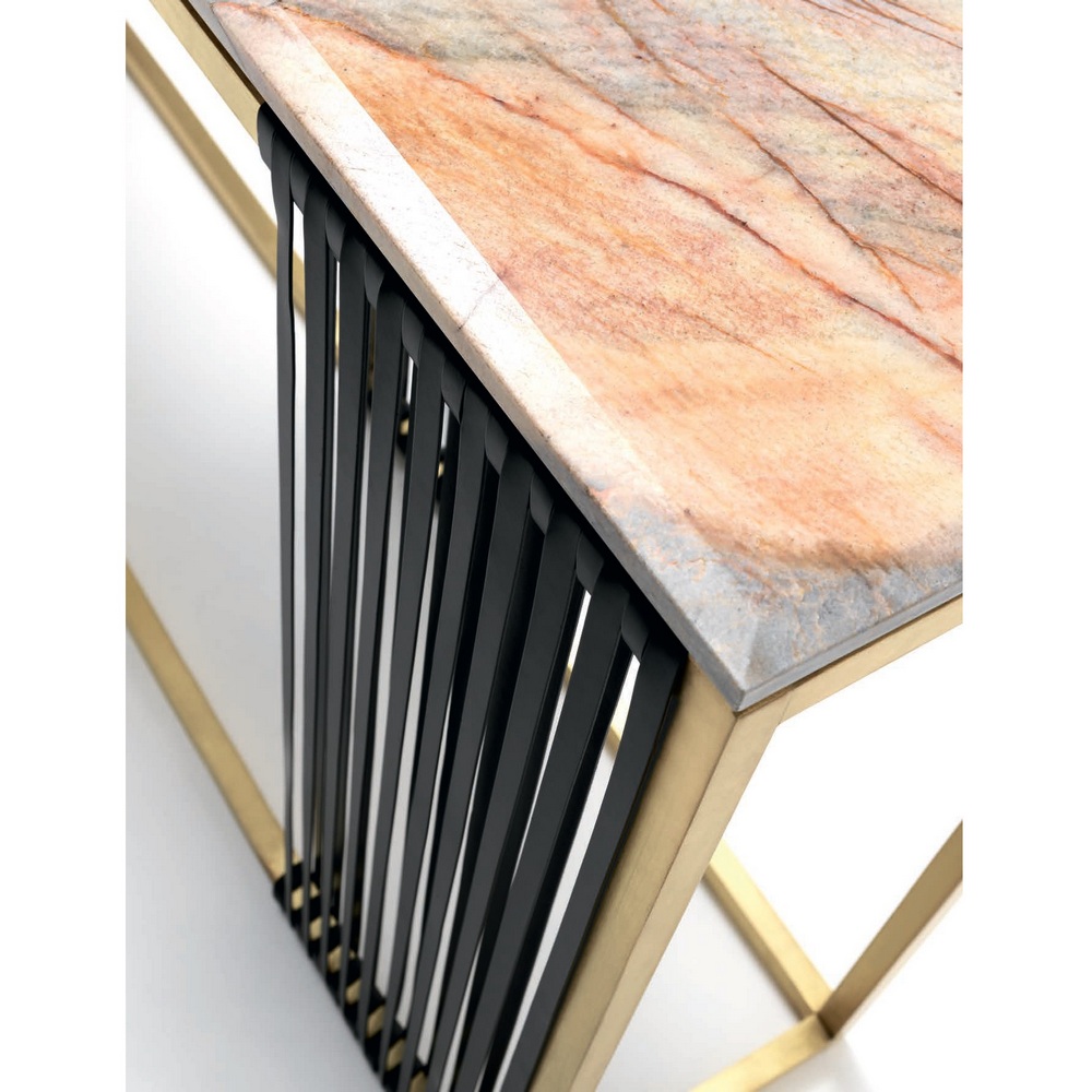 CLAIRE Console 01