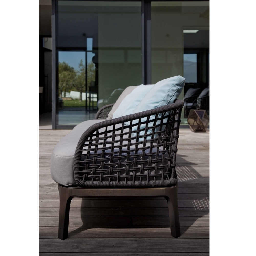 Lungotevere sofa outdoor 03
