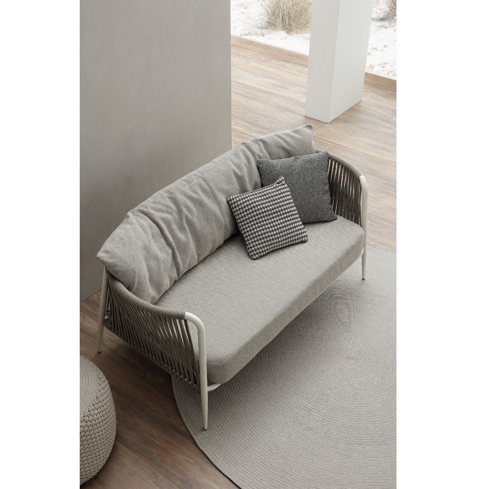 Versilia sofa 01