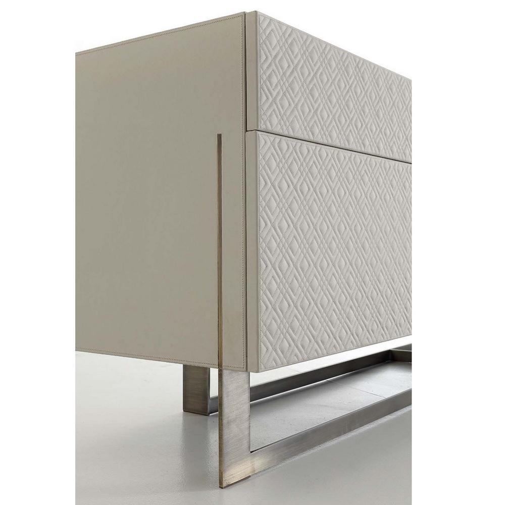 BLADE Sideboard 02