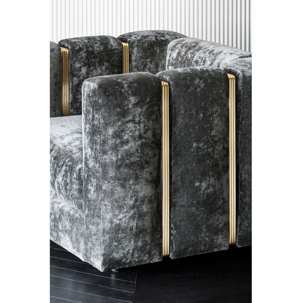 CLUB Armchair 02