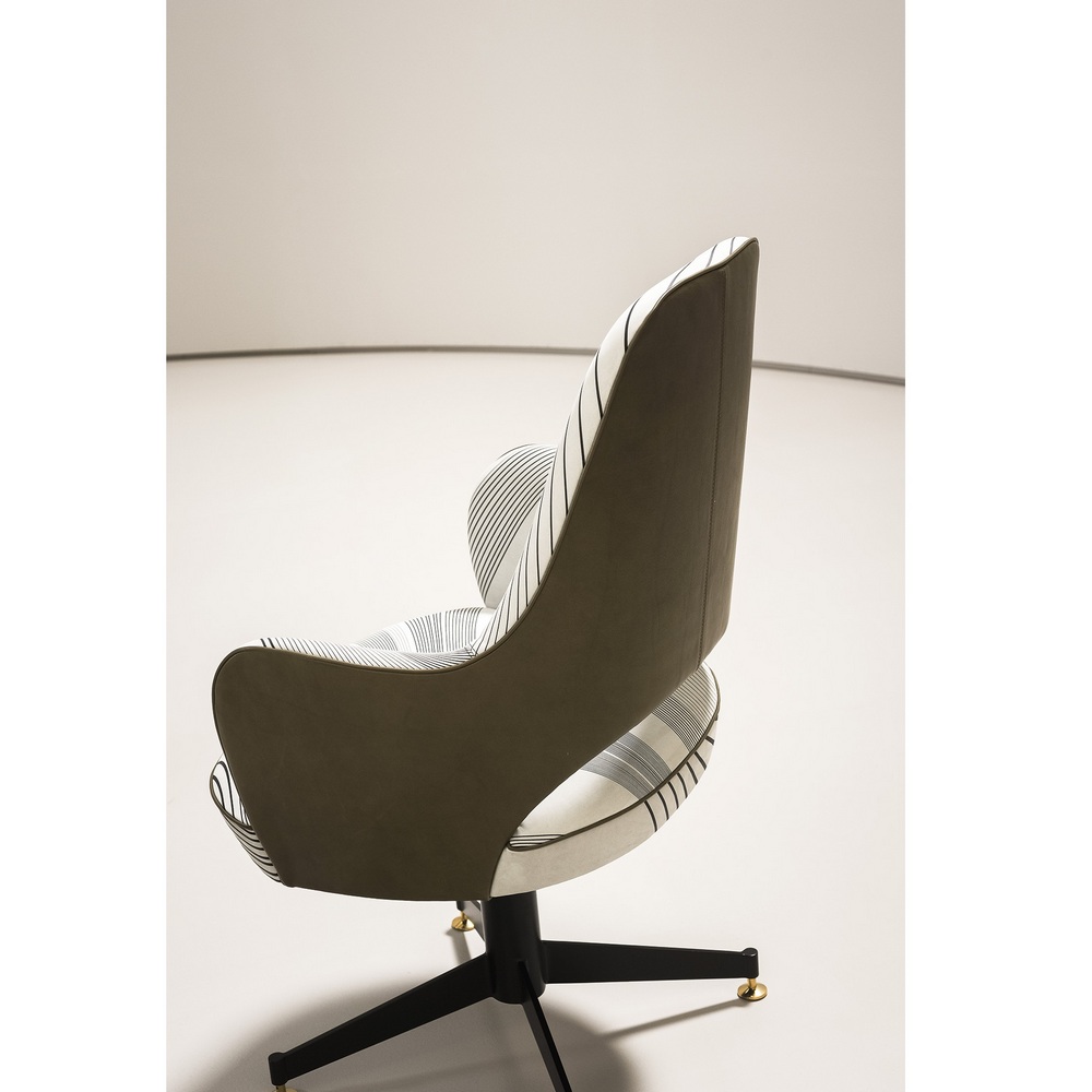 COLETTE OFFICE 05