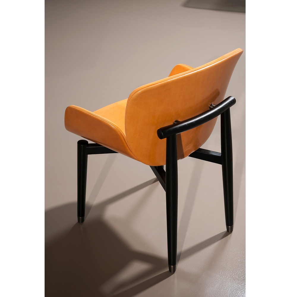 JORGEN SEDIE 01