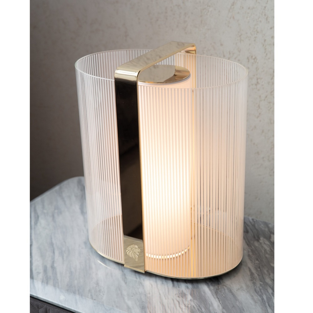 Charisma medium lamp 02
