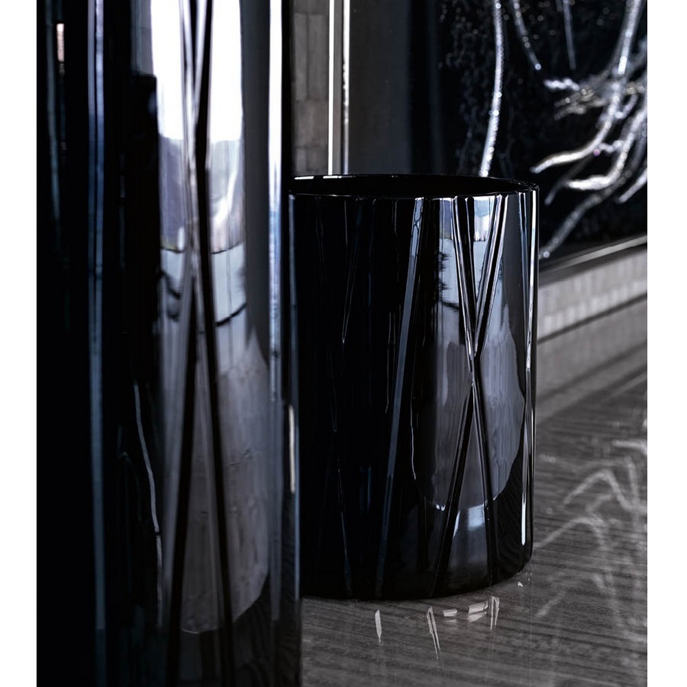 Manhattan black 04