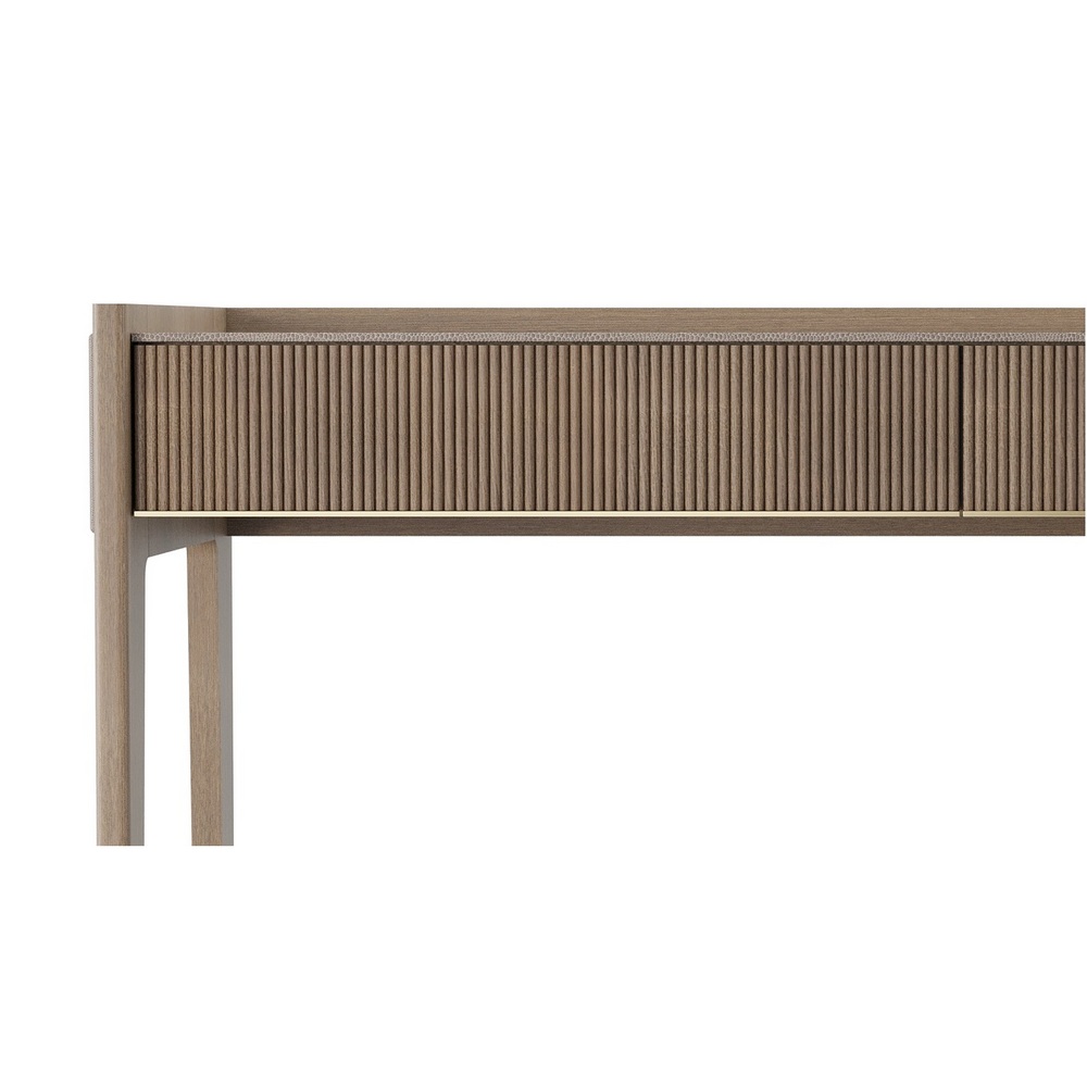 HVAR desk 02
