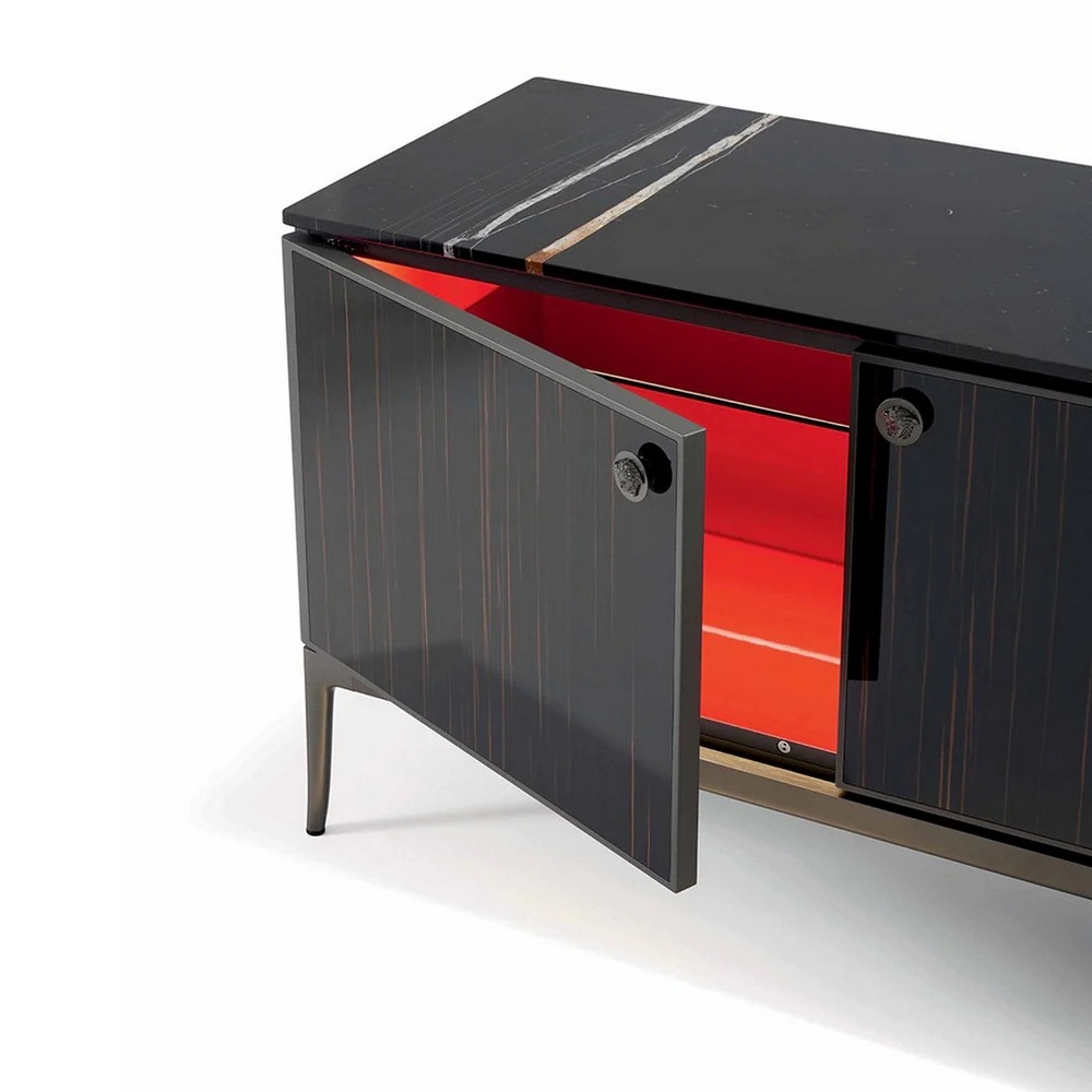 Stiletto sideboard 01