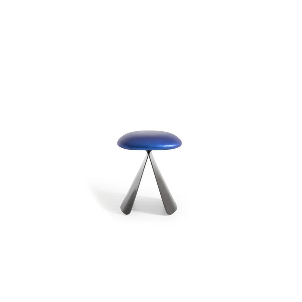 Type12 stool 02