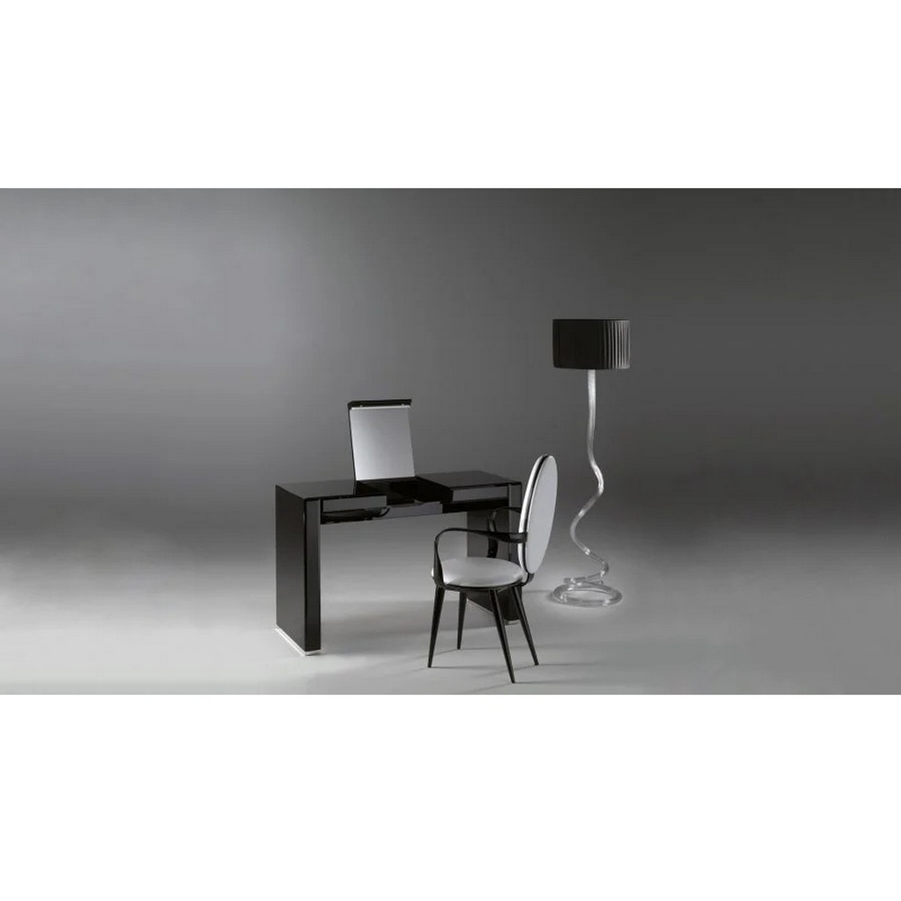 AVANTGARDETOILETTE 01